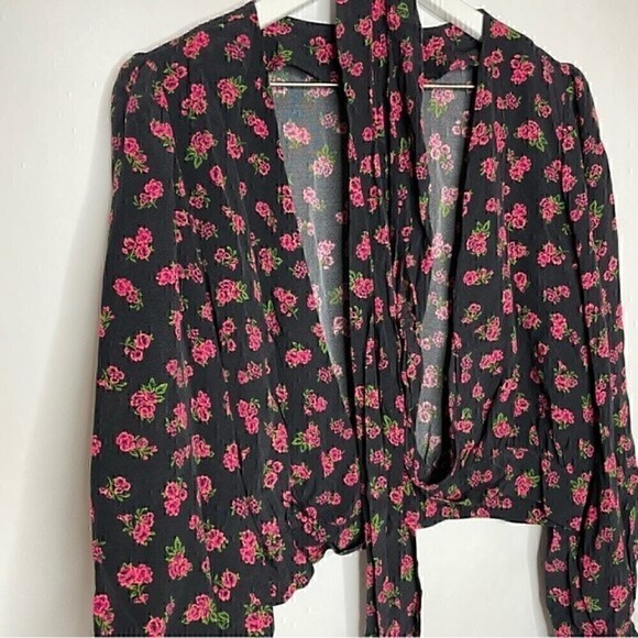 Lovers + Friends Floral Long Sleeve Wrap Tip Top - Picture 4 of 5